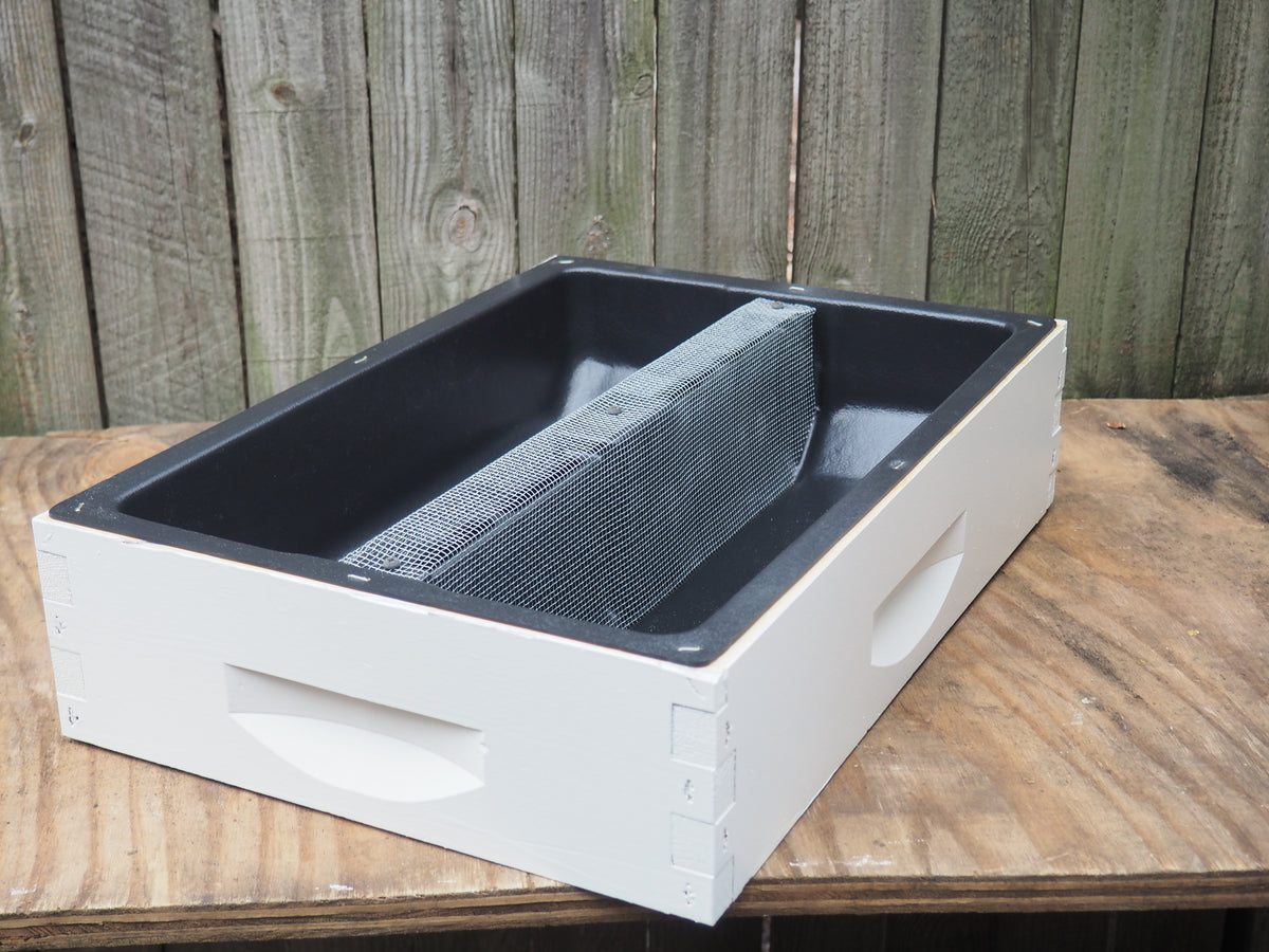8 Frame Mann Lake Feeder – My Bee Supply LLC